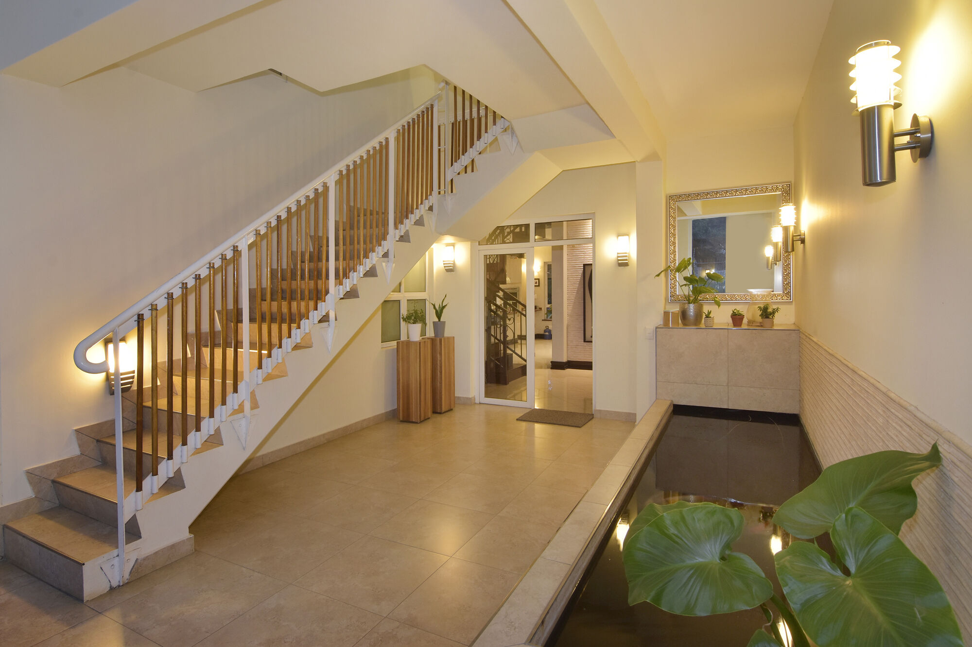 Sandown Guest House foyer